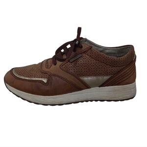 Brown Sneakers with Leather Upper and Versatile Design